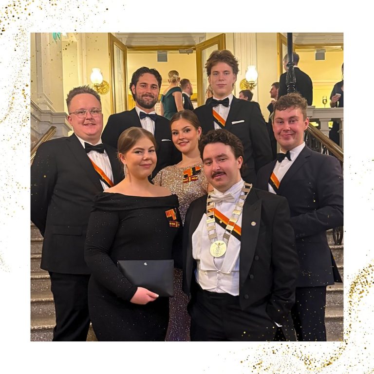 Instagram post from optimiry. This post is in position 1.